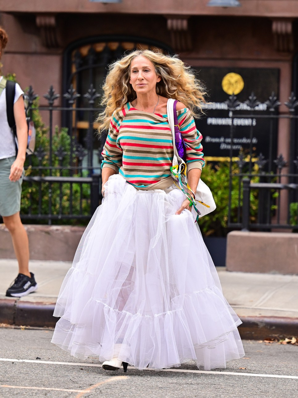 Carrie Bradshaw híres tütüje is visszatér az új Szex és New Yorkban, de átesett egy kis változáson
