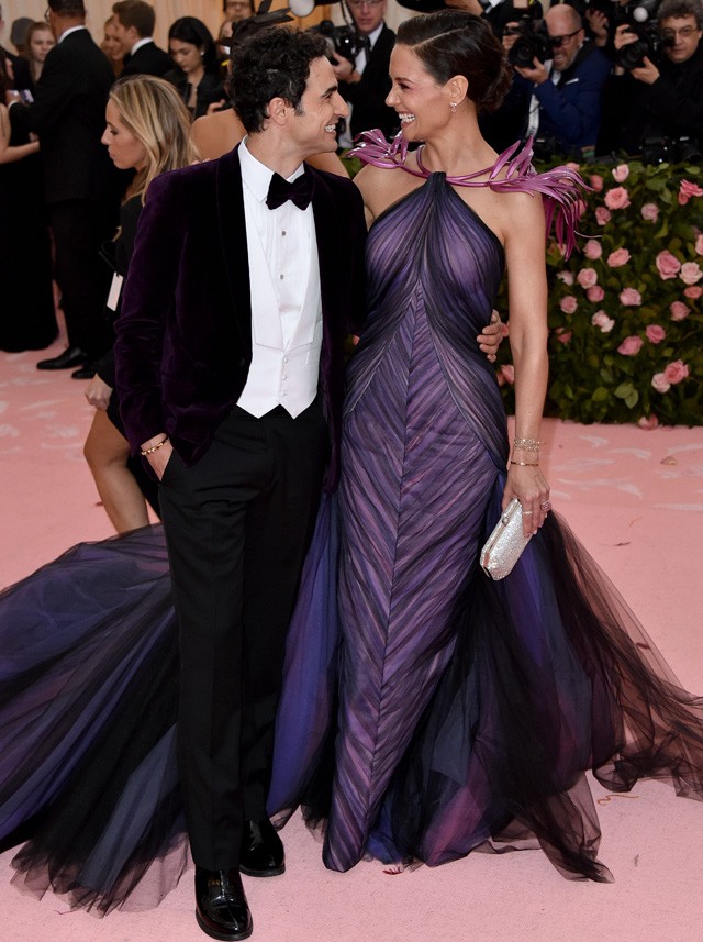 Katie Holmes és a divattervező Zac Posen