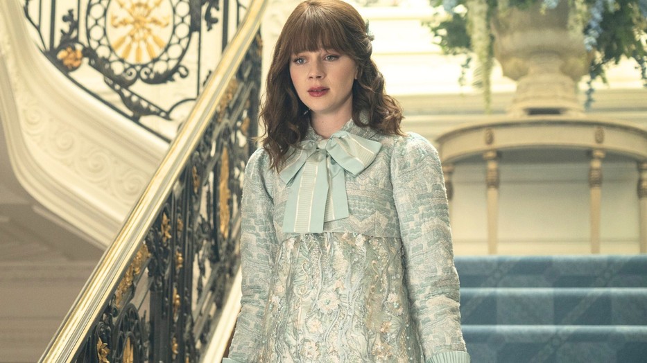 A Bridgerton sztárja, Claudia Jessie a való életben is gyönyörű 