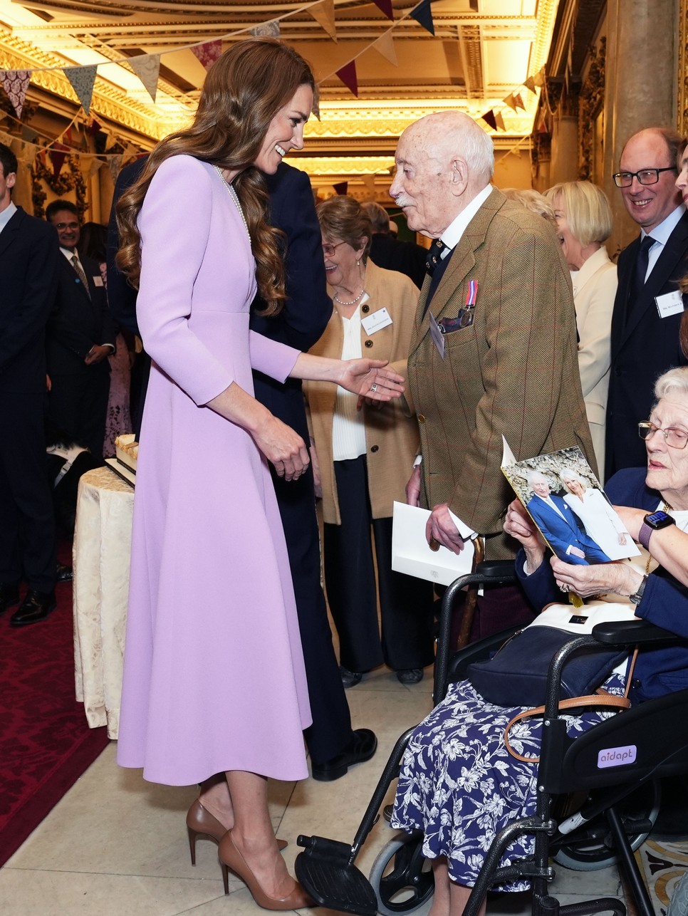 Katalin hercegné magához ölelte az idős rendőrtisztet 