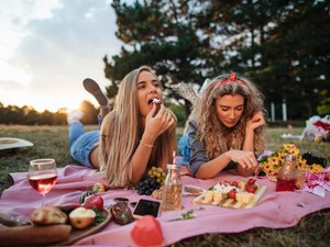 A te hűtődben is ott van, és elkerülheted vele a stroke-ot és a szívrohamot: de megfelelő mennyiséget eszel belőle?