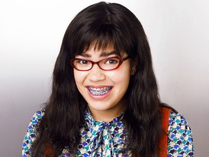 Betty, a csúnya lány a legcukibb módon jelentette be, hogy várandós