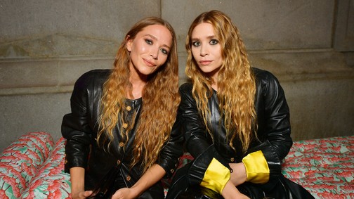 Ashley és Mary-Kate Olsen 40 évesen is gyönyörűek, friss fotó készült az ikerpárról