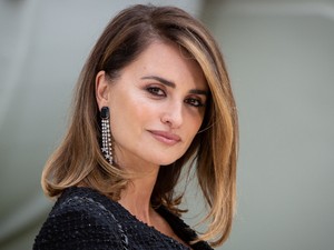 Penélope Cruzt már rég láttuk ilyen rövid hajjal, elképesztően jól áll neki