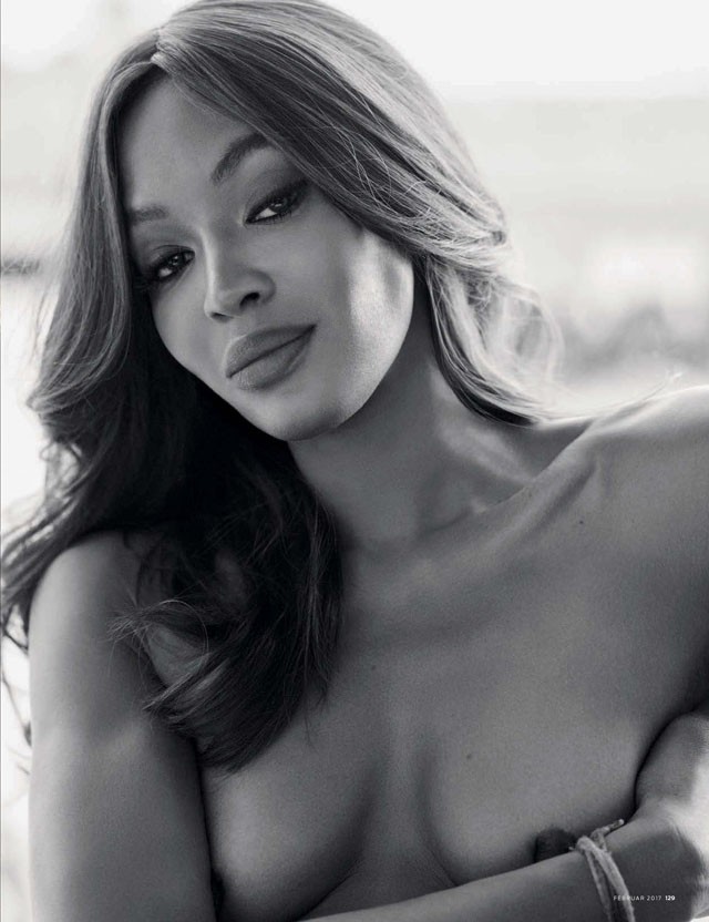 Naomi Campbell a meztelenül