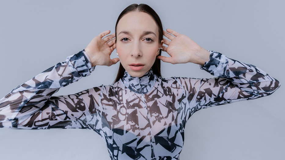 A Dress-coding újabb projektje a hallókészüléket ékszerré változtatta, amit öröm viselni