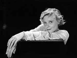 Leugrott a Hollywood feliratról, később legendává vált: Peg Entwistle tragikus története