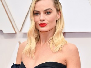 Margot Robbie a Titanic-gyémántot viseli az Oscar-gálán