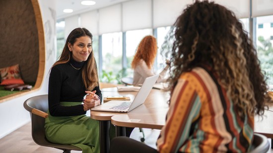 Te elfogadnál egy kávét az állásinterjú alatt? Szakértők szerint ez a jó válasz arra, ha megkínálnak
