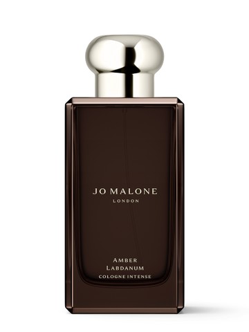 Keserűnarancsos fejillat, borostyános alapillattal - tökéletes választás karizmatikus, inspiráló típusoknak, illetve minden citrusos illatot kedvelőnek. Amber Labdanum Cologne Intense parfüm JO MALONE 80 900 Ft/100 ml (809 Ft/1 ml)