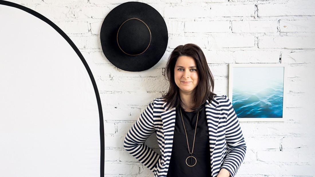 Pályi Zsófi fotográfus Balaton-sorozata analóg eszközökkel készült, így sokkal megfontoltabb lett a munkafolyamat, mint egy digitális eszközzel lett volna