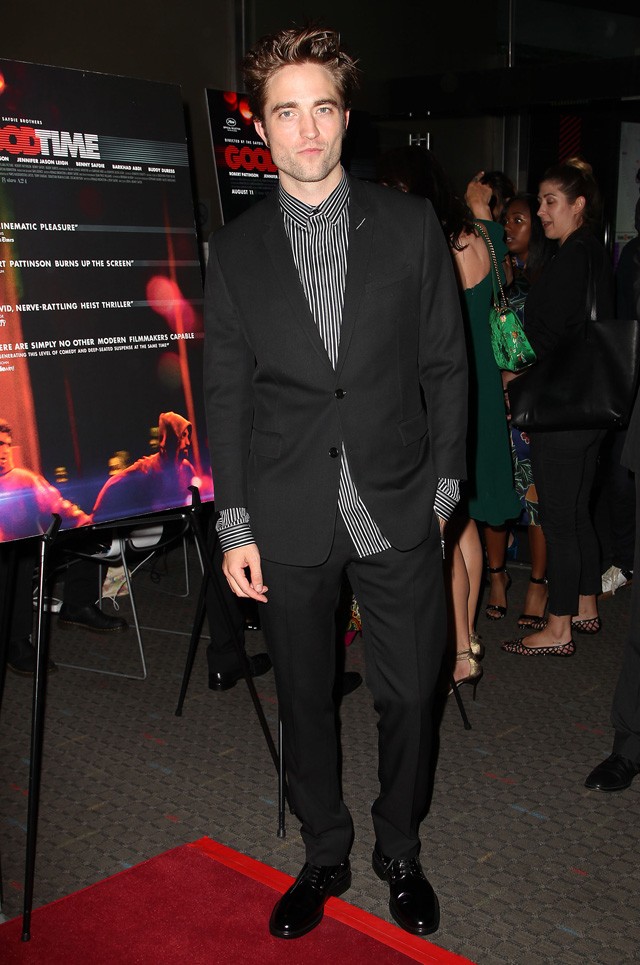 Robert Pattinson kissé megviselt, de még mindig övé a legszexibb színész díj