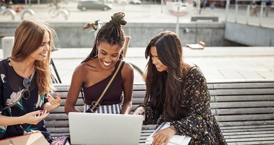 Felvettek az egyetemre? Akkor már most készülhetsz akár félévre külföldre az Erasmus programnak köszönhetően!