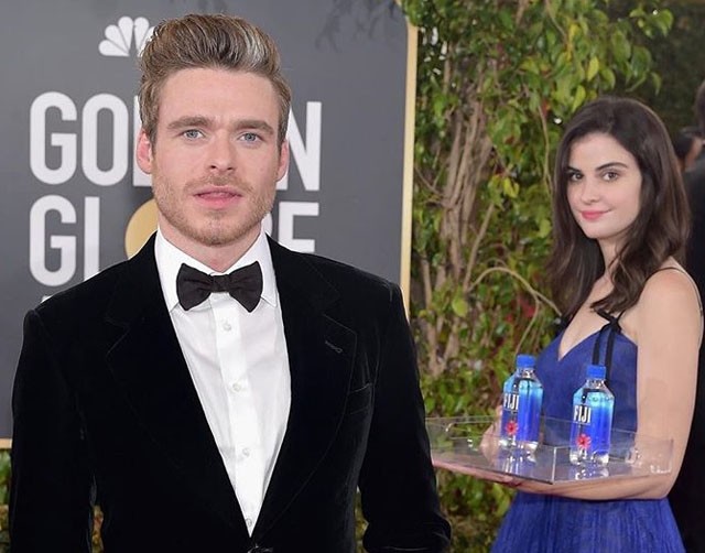 Steve Madden és a hostess lány