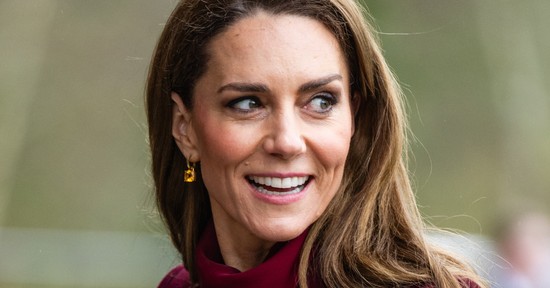 Katalin hercegné a ruháival üzen András volt herceg letartóztatása óta, nem véletlenül viselte azt, amit