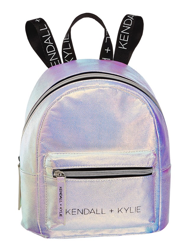 Imádni fogod: A DEICHMANN piacra dobja második exkluzív táskakollekcióját Kendall és Kylie Jennerrel