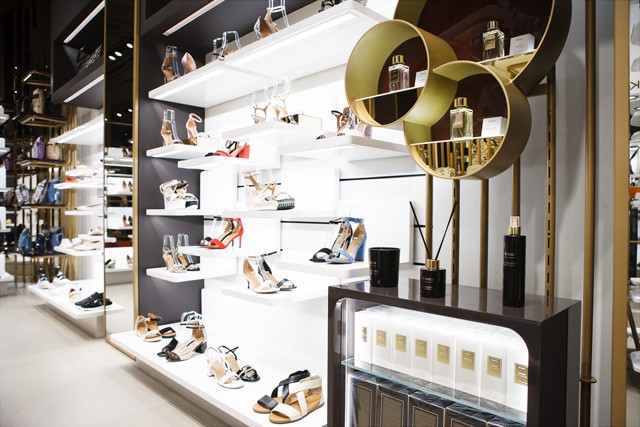 Cipőszerelmesek, figyelem! Új Kazar üzlet nyílt Budapesten