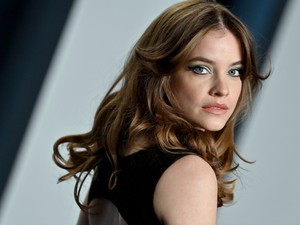 Palvin Barbara új frizurával tarol, és rá sem ismersz majd