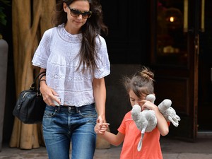 Katie Holmes és Suri Cruise sem ültek otthon