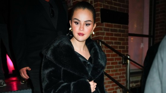 Selena Gomez reagált Hailey Bieber terhességére, ráadásul nem is akárhogy