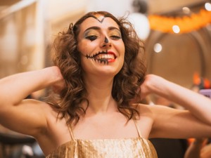 3 halloweeni szokás, amivel egész évre távol tartod a balszerencsét 