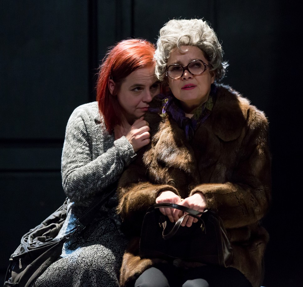 Színházkritika: Mit ér, ha? – zenés női varieté a mulandóságról