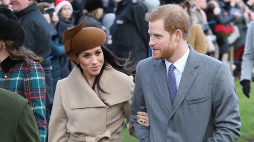 Háborognak a kommentelők Harry herceg és Meghan Markle karácsonyi üdvözlőlapján: egy nagyon fontos dolog hiányzik róla