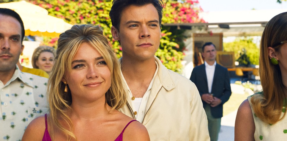  A Nincs baj, drágám című rejtélyes thrillerben Harry Styles oldalán mutatta meg tehetségét