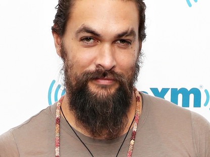 Sírunk: Jason Momoa karácsonyi striptíz-jelenete a legviccesebb dolog, amit ma látni fogsz