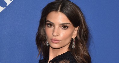 Emily Ratajkowski bebizonyította, hogy istennő a vörös szőnyegen