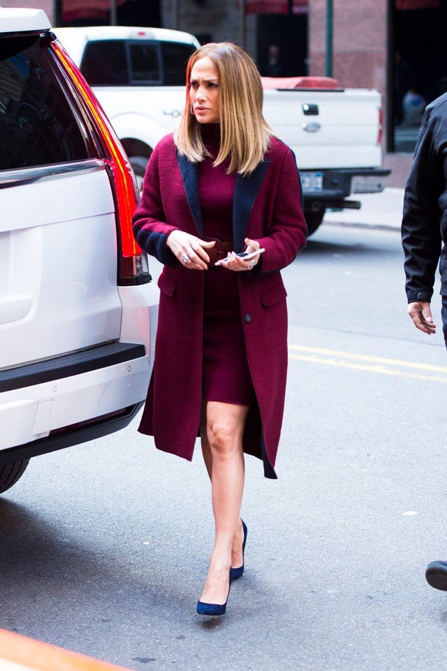 Jennifer Lopez long bob