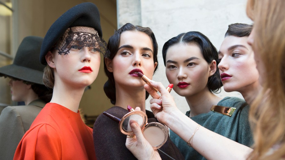 Az év színét 2014 óta a Pantone határozza meg