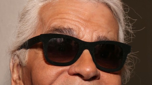 Hány éves a kapitány? - Most két évet fiatalodott Lagerfeld