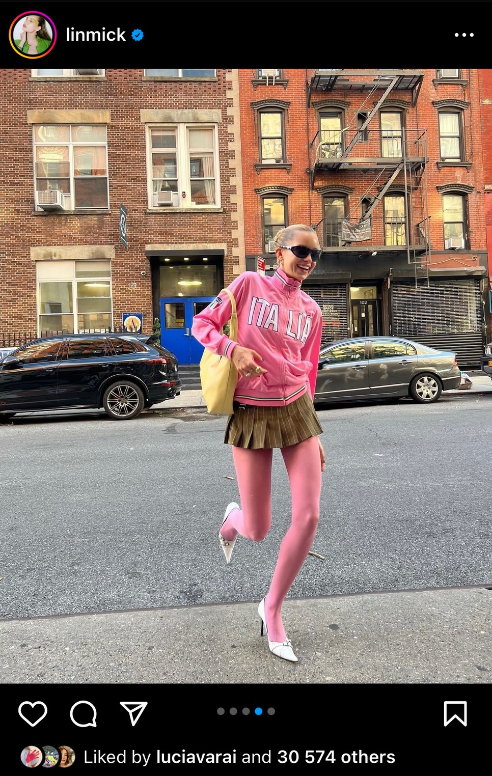 A barbiecors és a blokecore összekapcsolódott.