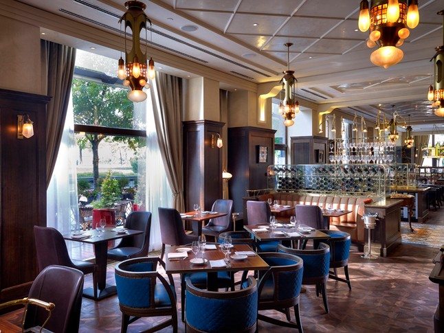 A 20-as évek luxusa inspirálta a belső teret, ami egyszerűen lenyűgöző