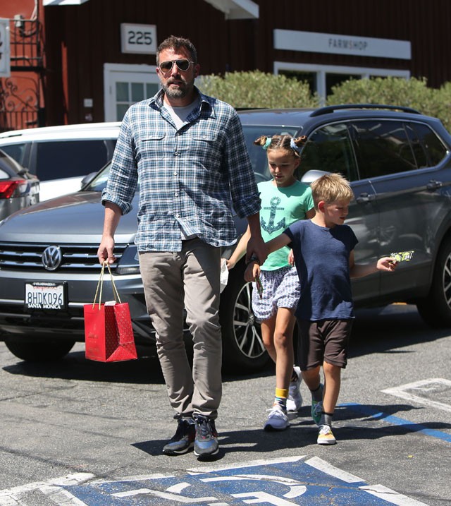 A legjobb fej apa: Ben Affleck is kért arcfestést, nem csak gyermekei