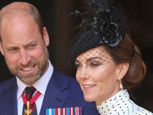 Két év után először tért vissza a vörös szőnyegre Katalin hercegné és Vilmos herceg, valami lélegzetelállítóak voltak