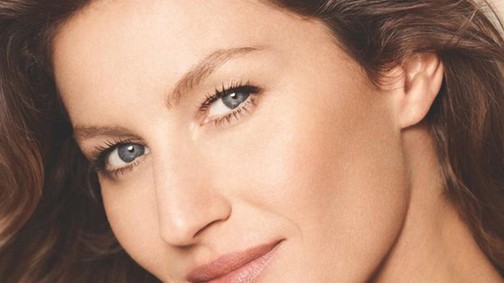 Gisele Bündchen hihetetlen pénzért a Chanel arca