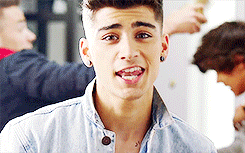 Itt a 2018. januári horoszkóp Zayn Malik legnyálcsorgatóbb gifjeivel