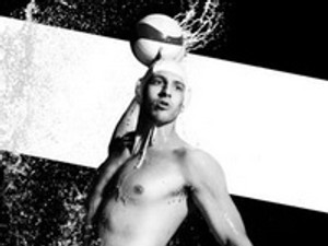 Olimpikonokkal kampányol az Armani