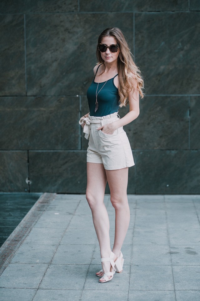 Miták Berni ma nagyon csini szettet választott!