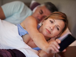 Ez az oka, hogy mindig ugyanabban az időpontban ébredsz fel esténként