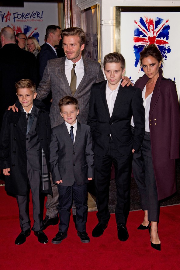 Beckhamék stílusos bevonulása