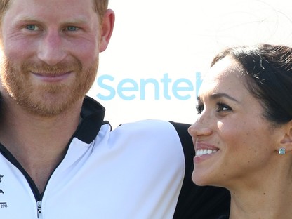 Meghan Markle és Harry herceg nyilvánosan csókolóztak! Micsoda botrány!