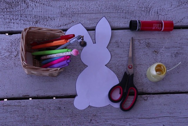 Három pofonegyszerű húsvéti dekoráció, amit a gyerekek imádni fognak