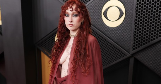 8 erősen korhatáros ruha a Grammy-gála vörös szőnyegéről, amit csak a legbátrabbak mertek bevállalni