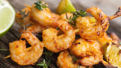 Finom grillezett garnélanyárs, ami a grillszezon kedvenc fogása lesz