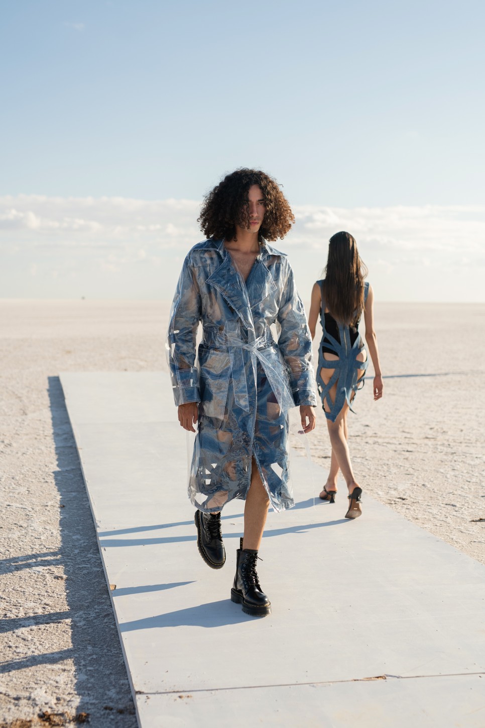 Sok filmet is forgattak már itt, a Chott el Djerid sóstóban, most a Kata Szegedi márka is bemutatta kollekcióját