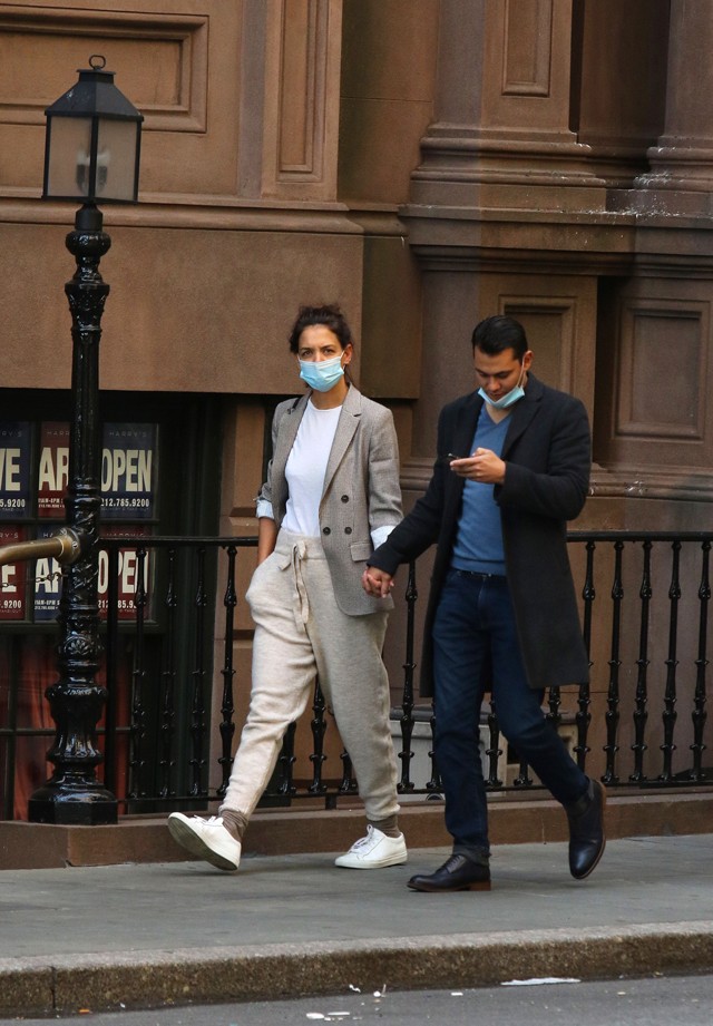 Katie Holmes és pasija New York utcáinak legmenőbb párosa