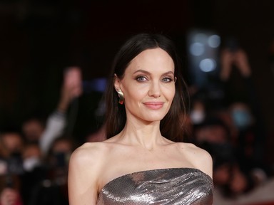 Ezek Angelina Jolie valaha volt legmerészebb szettjei